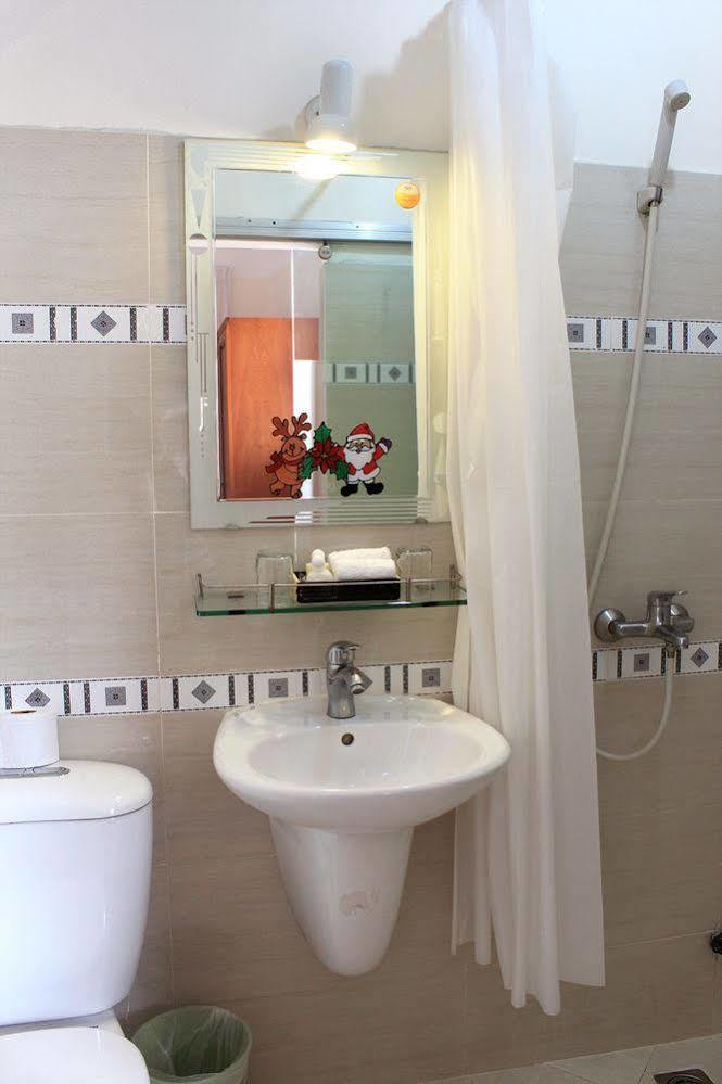 Giang Son 2 Hotel Thành Pho Ho Chí Minh Esterno foto
