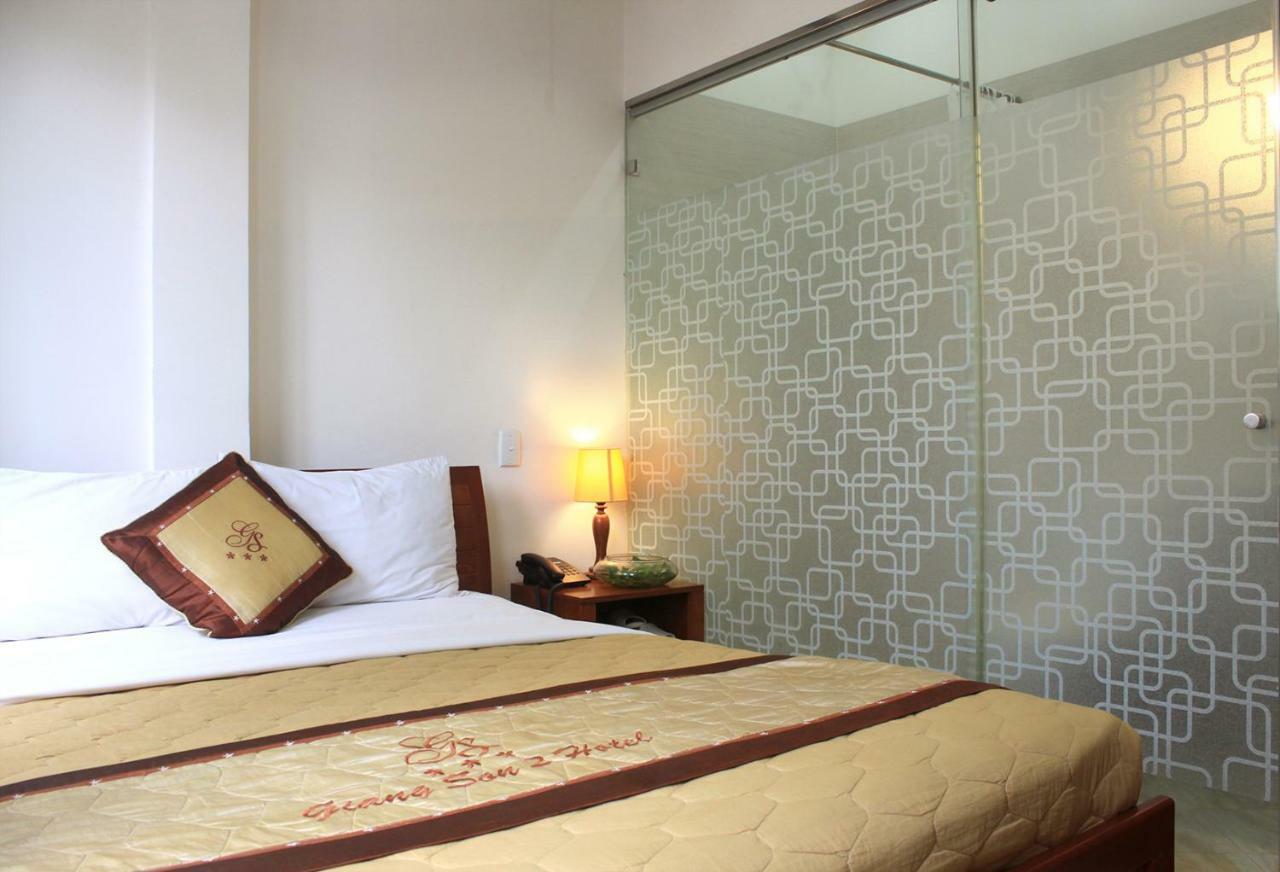 Giang Son 2 Hotel Thành Pho Ho Chí Minh Esterno foto