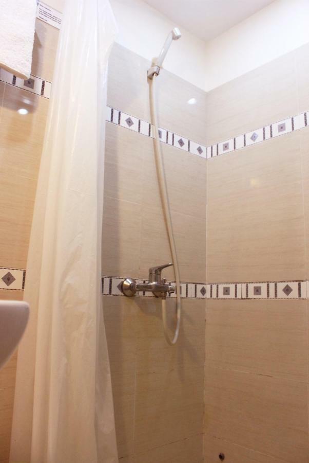 Giang Son 2 Hotel Thành Pho Ho Chí Minh Esterno foto